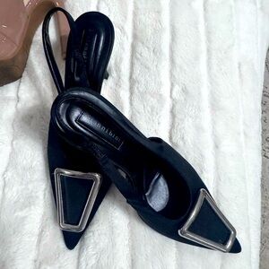 Gianni Bini Black & Chrome heels